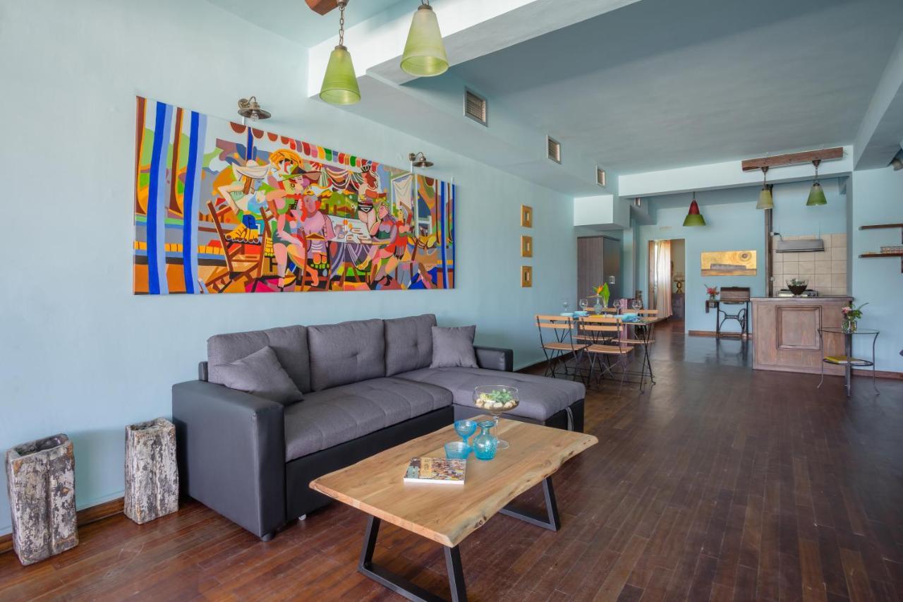Out Of The Blue Apartment นีดรี ภายนอก รูปภาพ